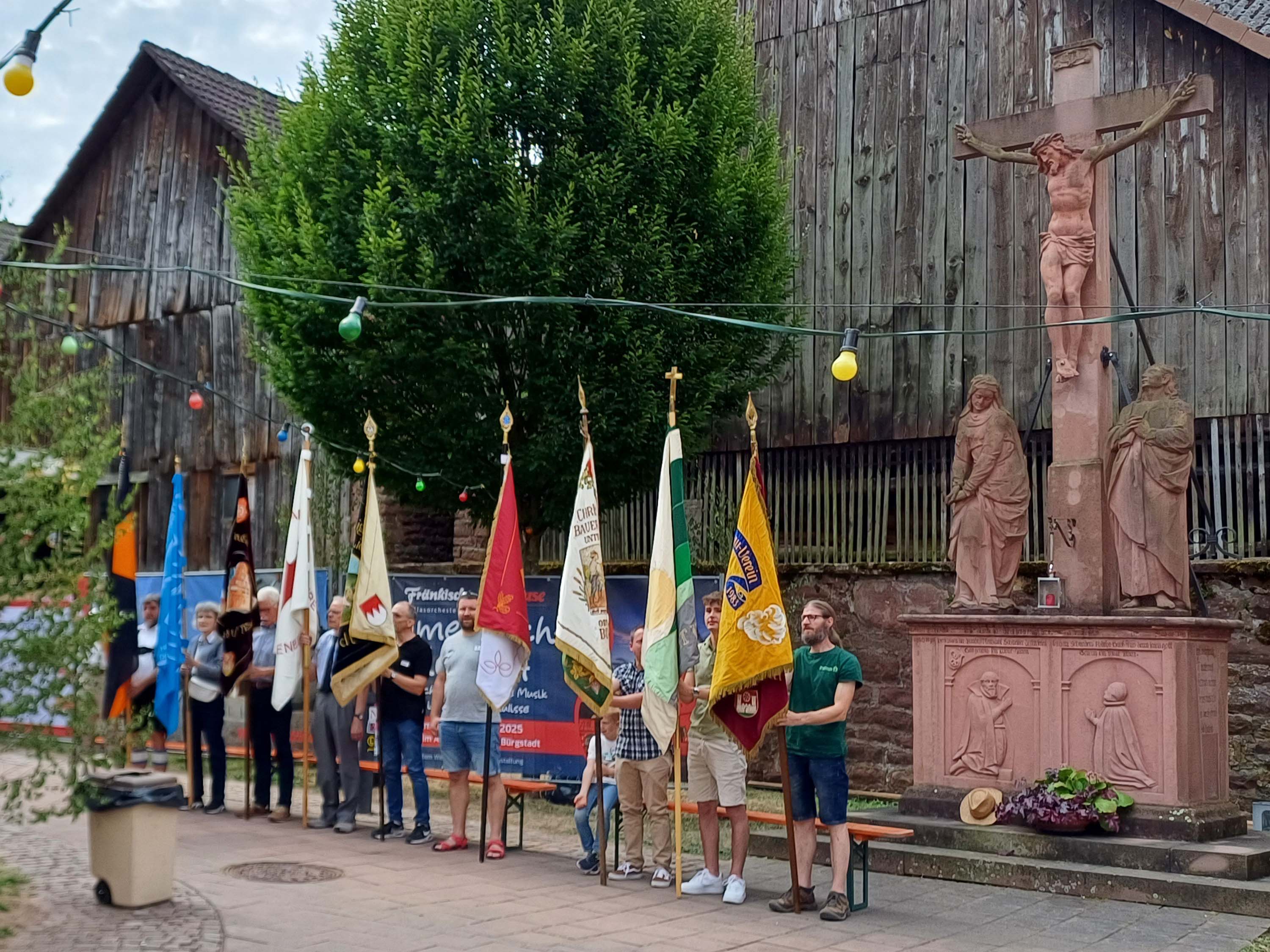 Festgottesdienst zum Straßen- und Hoffest 2025 im alten Kirchhof in Bürgstadt 
