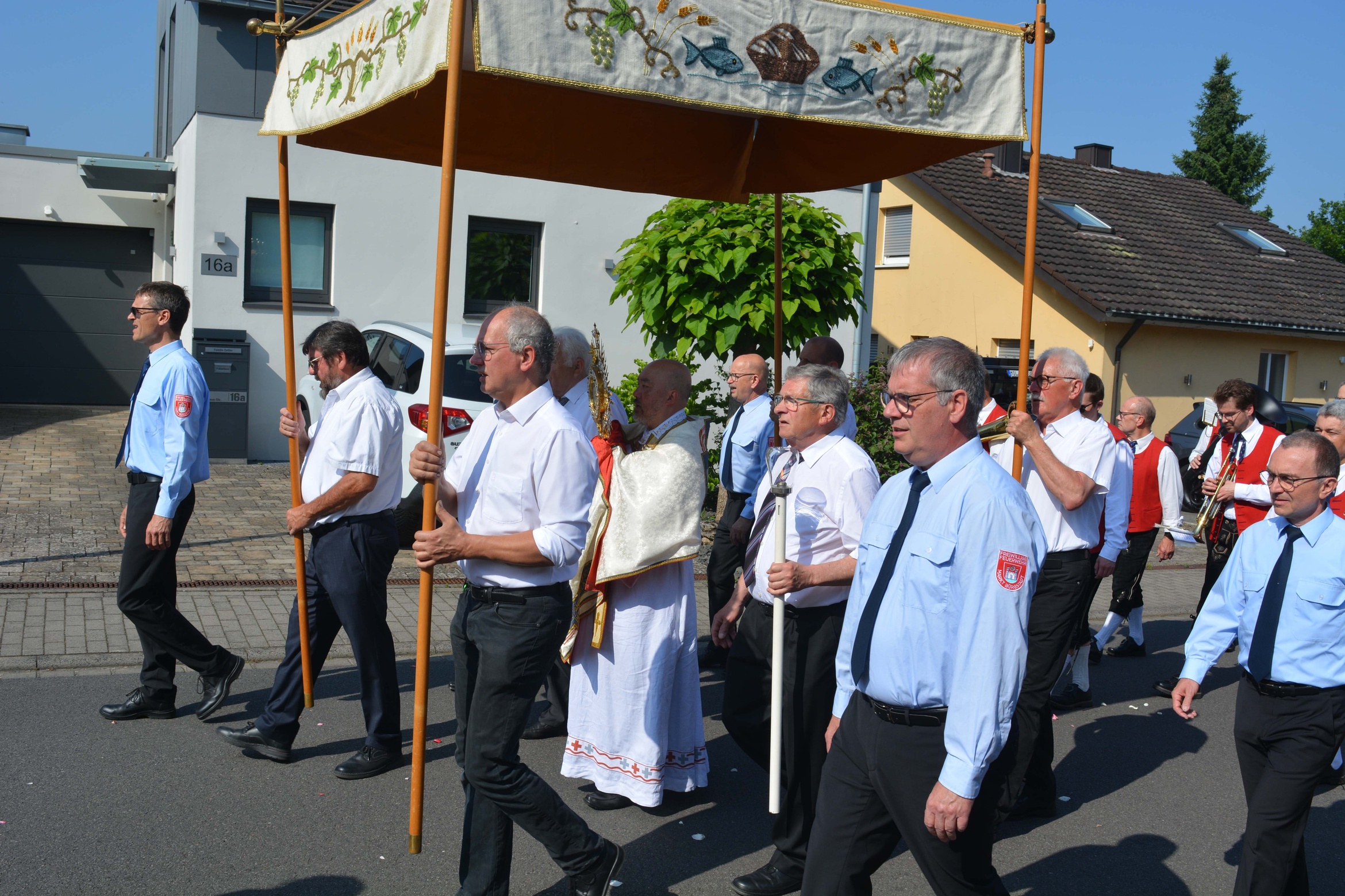 Fronleichnamsprozession 2025 in Bürgstadt Fronleichnamsprozession 2025 in Bürgstadt